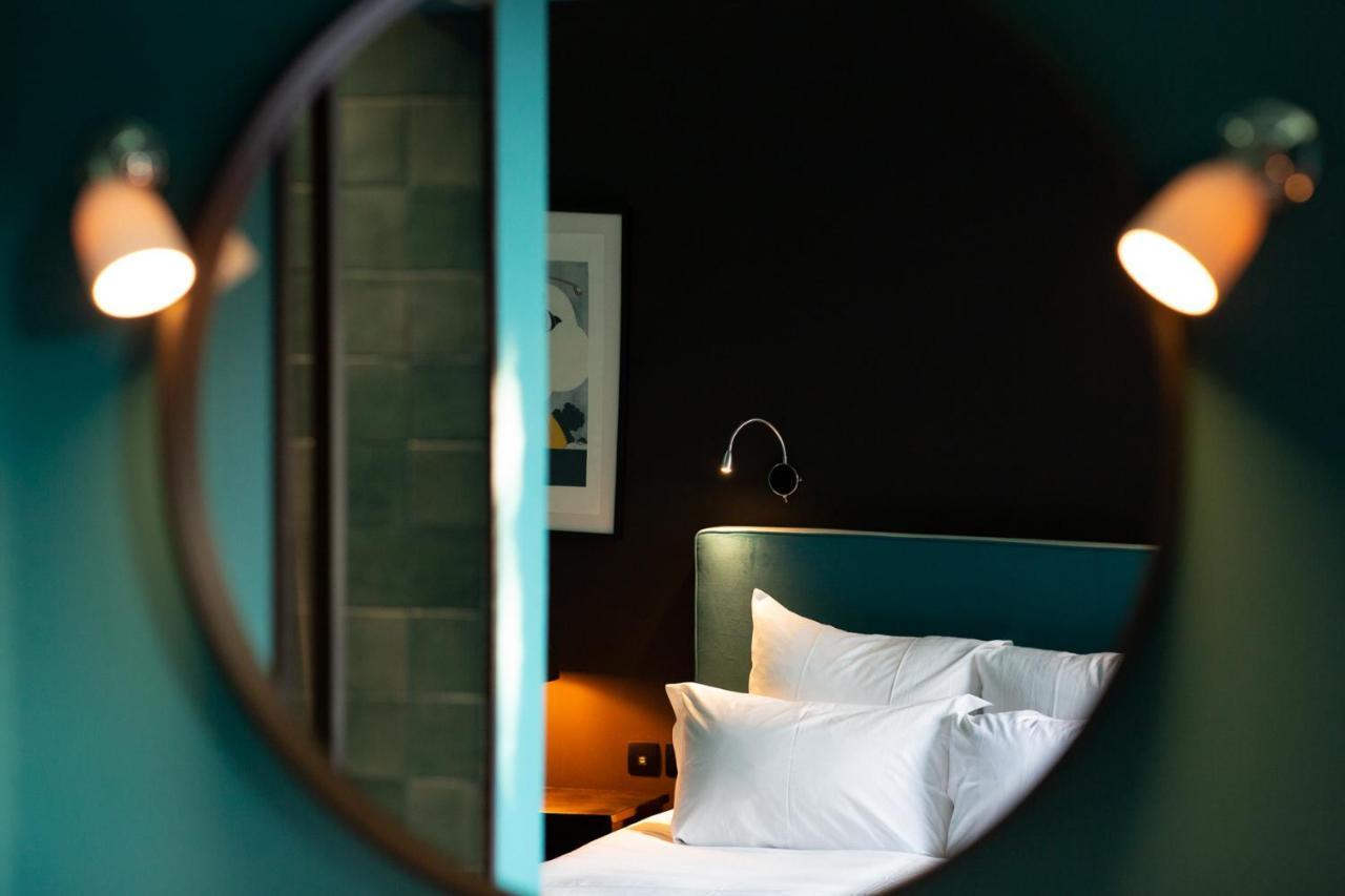Hotel De Charme Le Chene Vert 브리브라가야르드 외부 사진